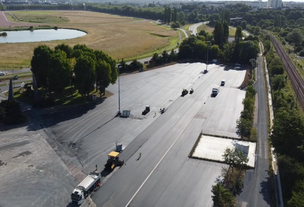 Réfection des Enrobés au Parc des Expositions de Caen | Travaux publics Boutté